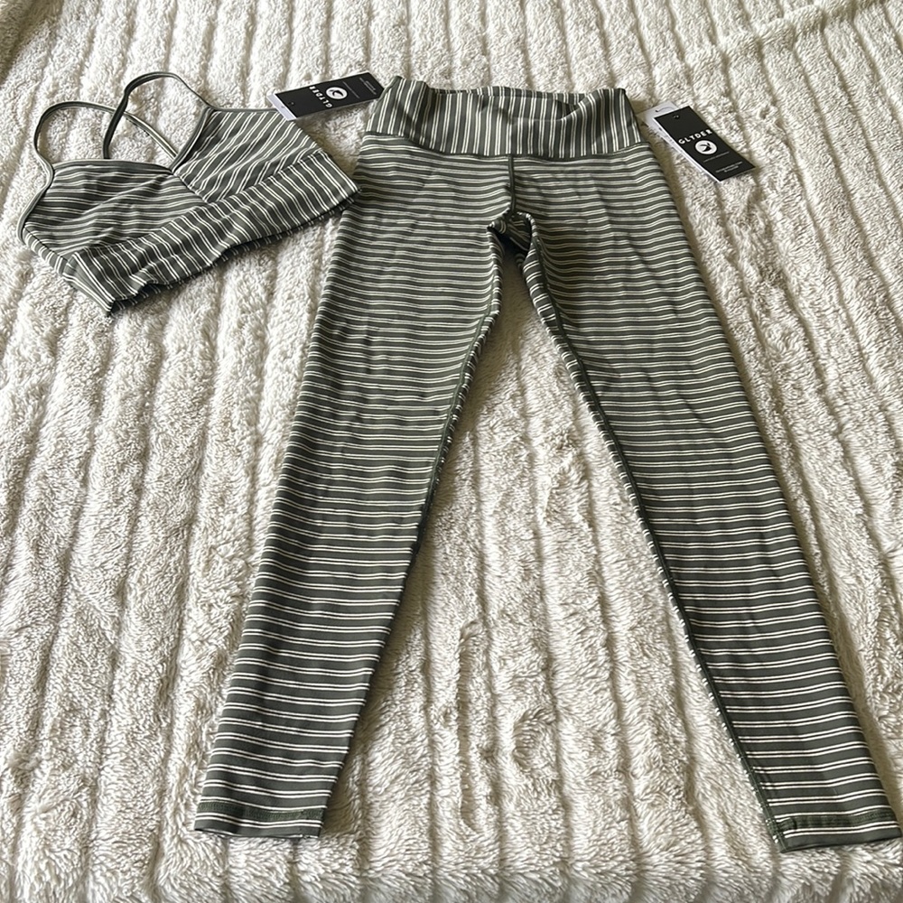 Glyder sports bra/leggings set. New w tags, never worn!